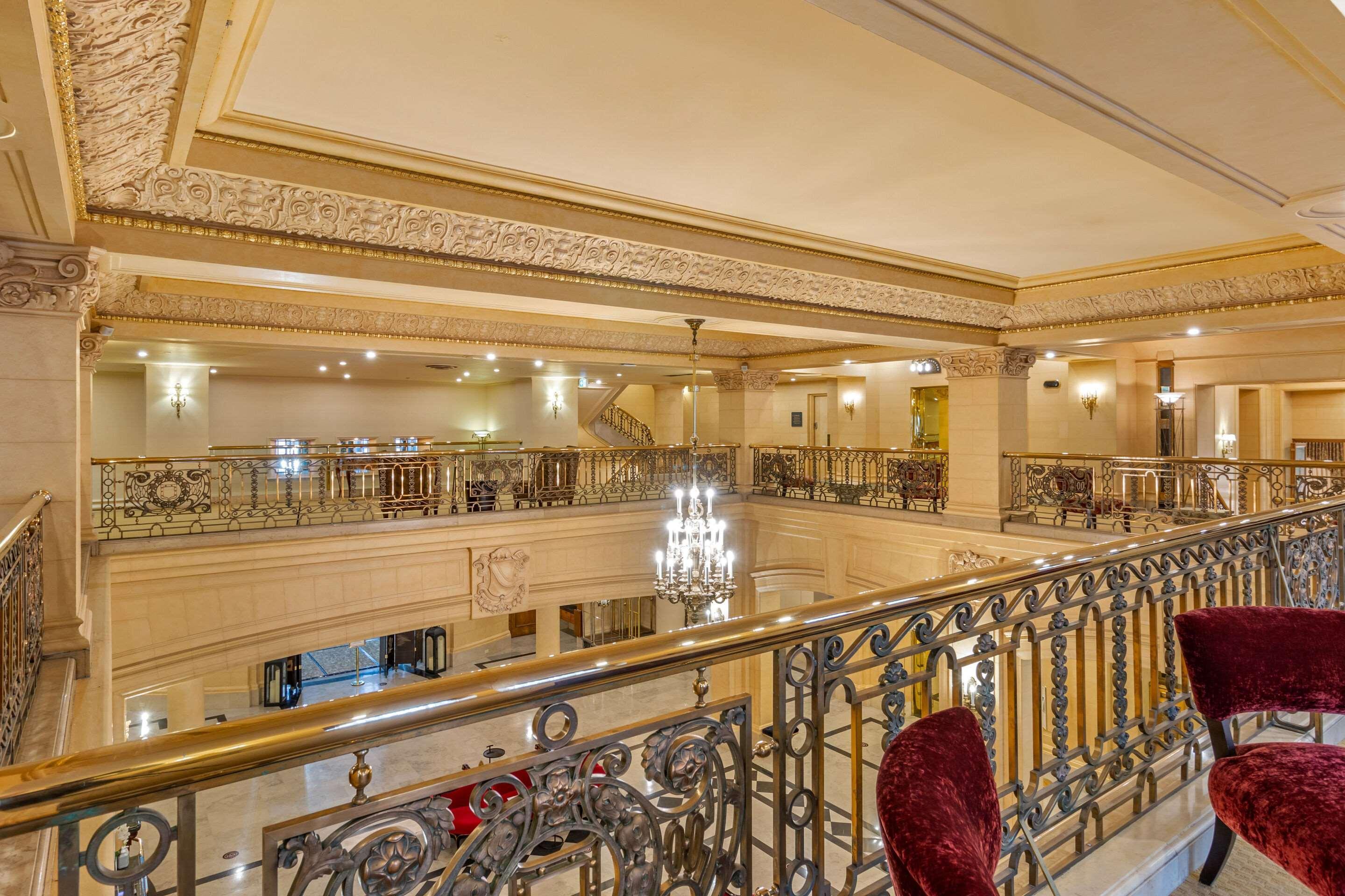 The Fort Garry Hotel, Spa And Conference Centre, Ascend Hotel Collection Winnipeg Exterior photo